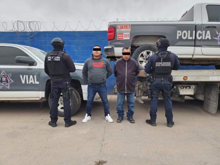 Detienen a director de la policía de Nuevo Casas Grandes y a otro funcionario público