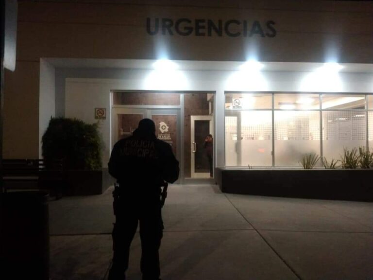 Vecino molesto acuchilla a dos porque dirigieron la luz del automóvil a su departamento