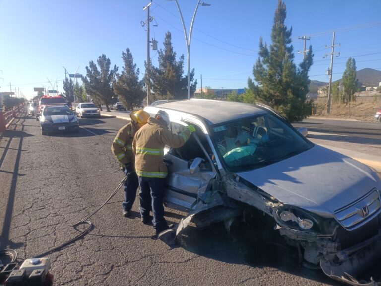 Una persona lesionada dejo como saldo un choque en la 16 de septiembre y Jorge Castillo Cabrera