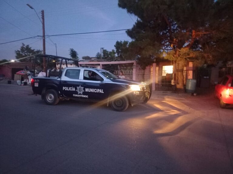 Sujeto hurta auto Nissan, en la colonia Benito Juárez.