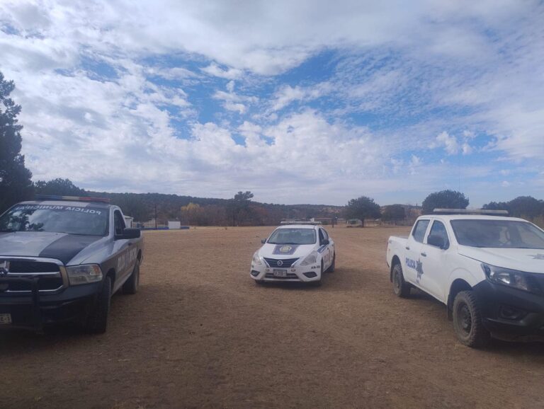 El comisario de policía en Baldón, fue @menazado con un 4rma de fuego