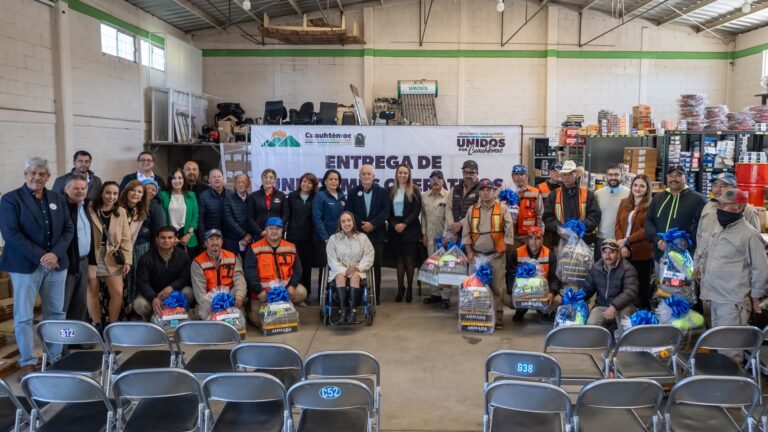 Entregan uniformes a personal operativo del Municipio de Cuauhtémoc